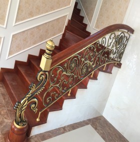 CẦU THANG MẪU CT018